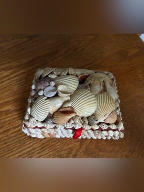Vintage 1960s Seashell Trinket Box